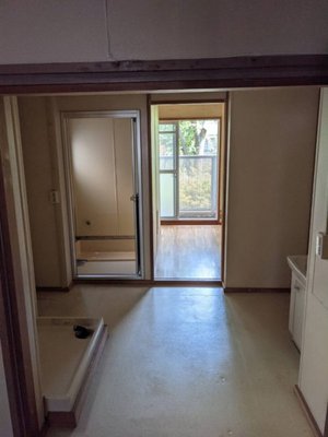 風呂釜や給湯器の撤去もいたします:165,000円の施工後