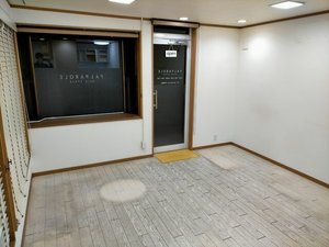 【4LDK+美容室併設】建物解体のための残置物撤去作業(250,000円)の施工後