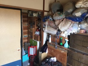 【3DK】残置物の撤去後、原状回復の相談まで行いました(48,000円)の施工前