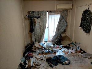 【1K(ロフト付き):¥200,000】特殊清掃と遺品整理のご依頼の施工前