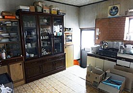 【7DK】一戸建ての遺品整理の施工前