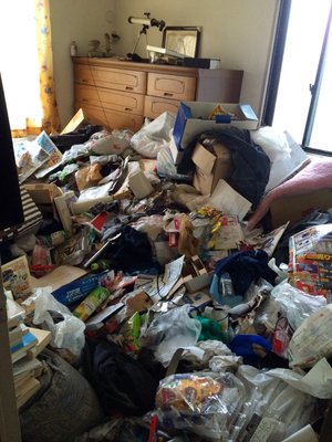 1LDK 作業人数2名 作業時間5時間 金額7万5千円の施工前