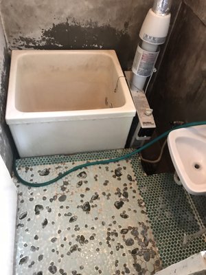 お風呂場の特殊清掃 金額10万円の施工後