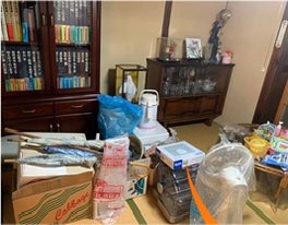 【4LDK+倉庫】本棚や大量の本・日用品の全撤去(270,000円)の施工前