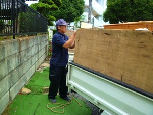 【2DK】天井まで達したお荷物の施工後