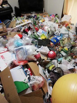 ゴミ屋敷片付け【1DK】の施工前