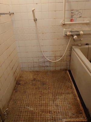 【4LDK】処分に困ったものもお任せください:198,000円〜の施工前