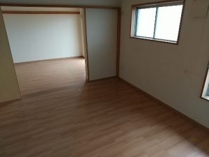 【買取有り】施設入居に伴う家財整理 : 市営住宅の施工後