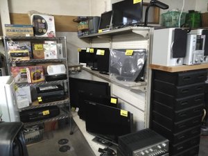 リサイクルショップ運営で買取値引き致します。の施工後