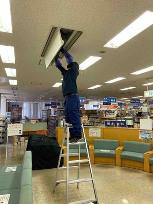 公共空調設備点検と除菌清掃の施工前