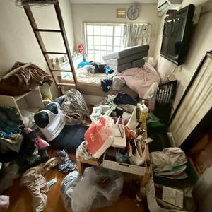 【1R +ロフト】遺品整理の施工前