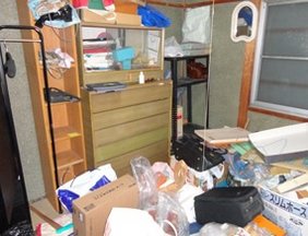 遺品整理:収納の施工前