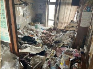 【2LDK】散らかったお部屋の不用品全撤去(134,000円)の施工前