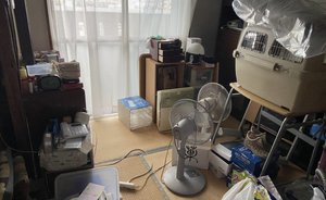 期限が迫る中での家財整理作業の施工前