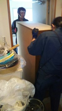 遺品整理のお悩みやご相談は、遺品整理士も在籍する名寄トラックにどうぞ。