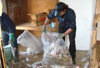 燃やす処理からリサイクルへ 持続型資源循環社会の構築をめざし適正な廃棄物の処理を行います。