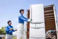 「アカギHOME SERVICE」代表の束田(ツカダ)です。