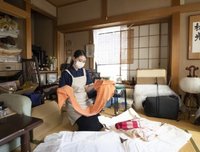 遺品の供養にも対応。心を込めた作業で気持ちも前向きに。